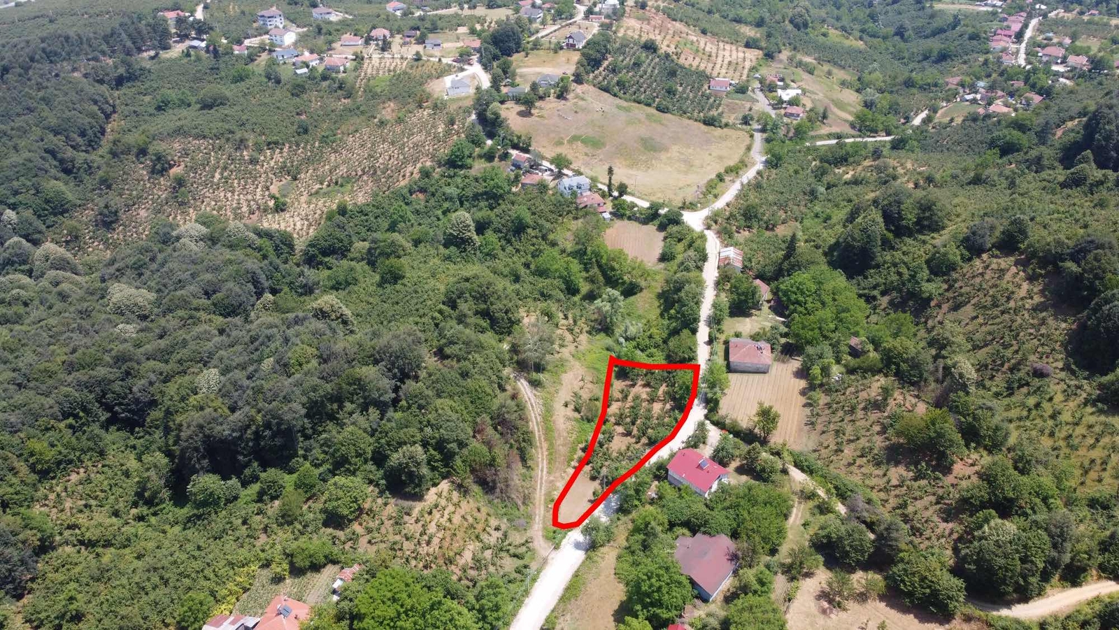 RRUŞEN AYDIN GAYRİMENKUL, KAYNAŞLI FINDIKLI KÖYDE SATILIK ARSA